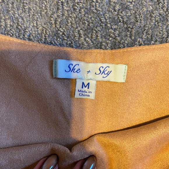 She & Sky Shorts - Picture 2 of 3